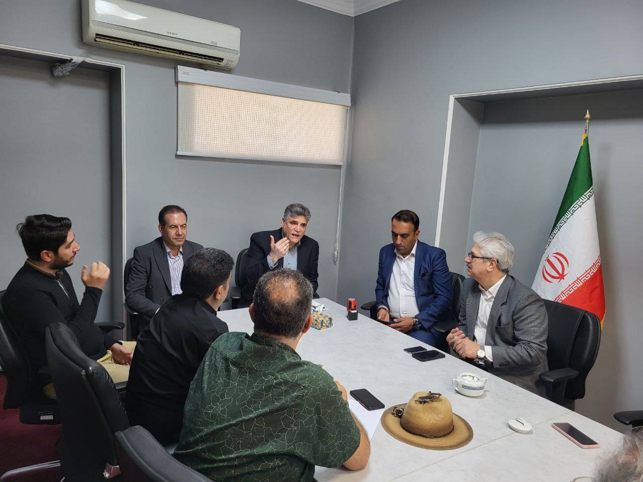 گزارش تصویری از میزخدمت مشاوره مالیاتی 1403